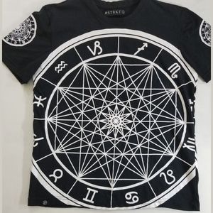 DSTRKT Astrological Zodiac Graphic Tee- Large
